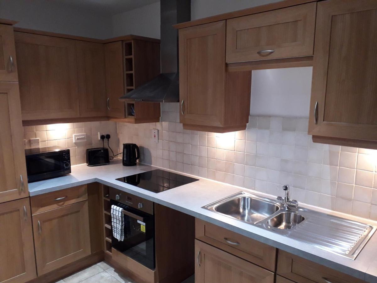 Luxury And Stylish 2 Bedroom Apartment With En-Suite Luton  Buitenkant foto